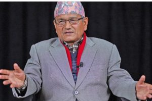 चुनाव नलड्ने एमाले नेता युवराज ज्ञवालीको घोषणा