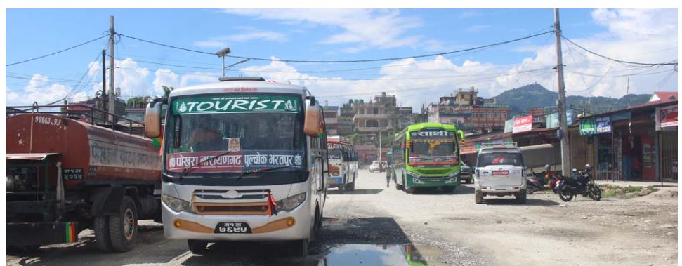 राजधानीमै छैन पर्यटक बसको बसपार्क