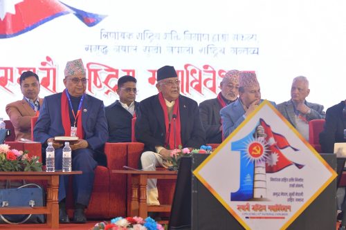 एमाले अध्यक्षमा ओली र पोखरेलले गराए उम्मेदवारी दर्ता