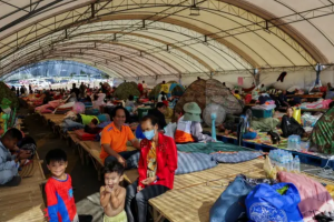 थाइल्याण्ड–कम्बोडियाबीच झडप र हवाई हमला, विद्यालय र अस्पताल बन्द