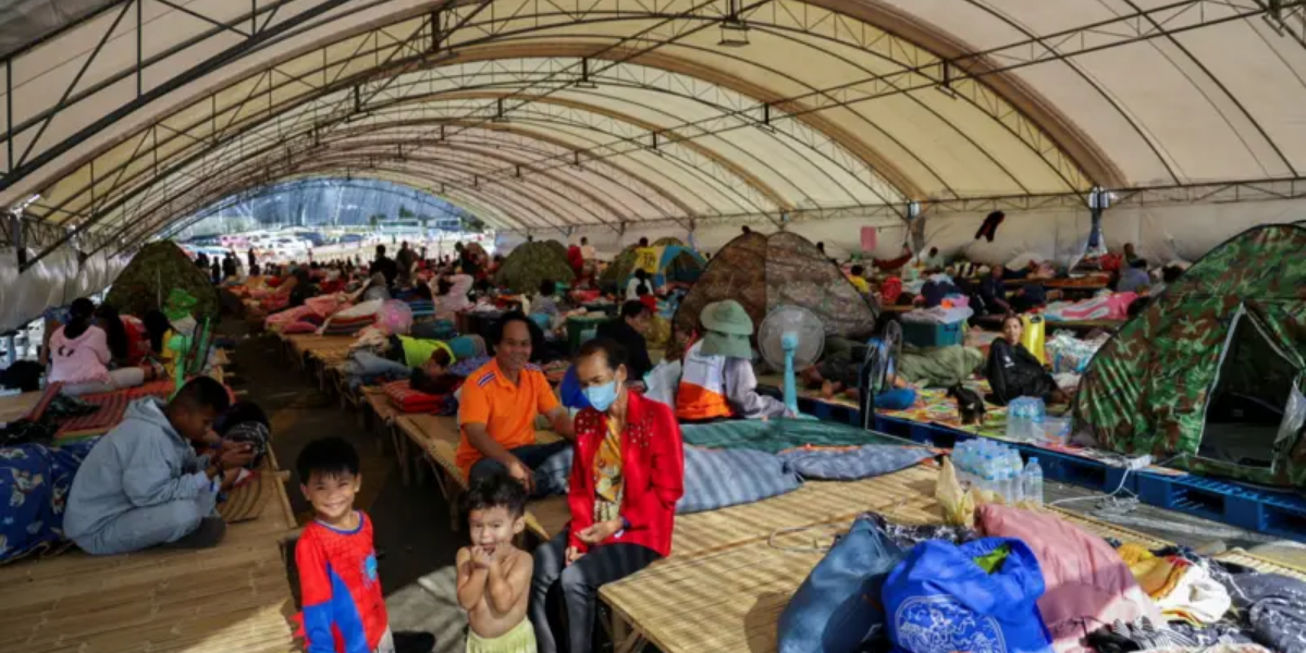 थाइल्याण्ड–कम्बोडियाबीच झडप र हवाई हमला, विद्यालय र अस्पताल बन्द