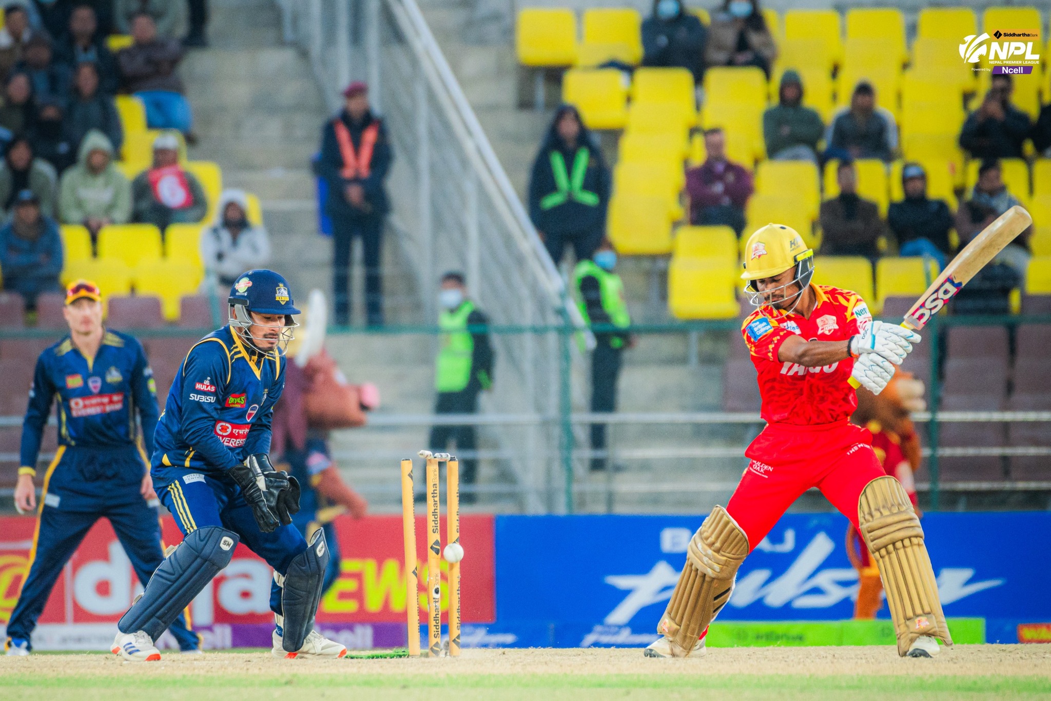 लुम्बिनीले विराटनगरलाई दियाे १३५ रनको लक्ष्य