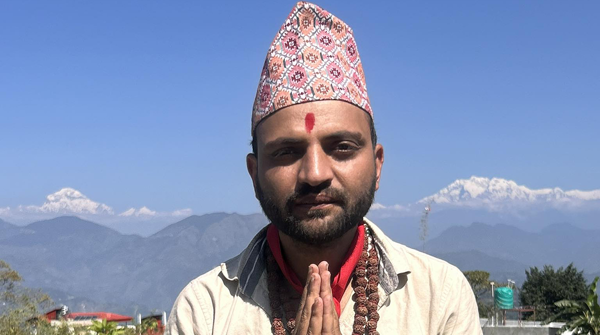 रक्ताम्य जुत्ता चुनाव चिह्न बनाएकोमा आयोगले निकोलससँग माग्यो दोस्रोपटक जवाफ