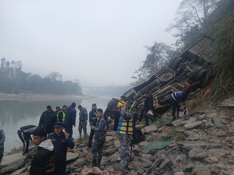 धादिङमा भएको बस दुर्घटनाबारे छानबिन गर्न सरकारद्धारा समिति गठन गर्ने निर्णय