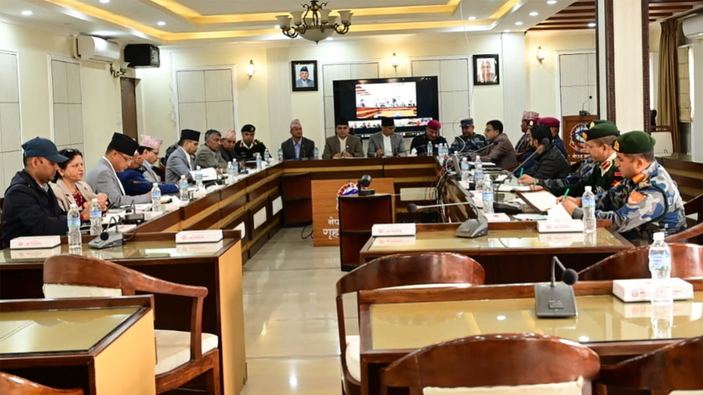 सुरक्षा रणनीतिको कार्यान्वयन र निर्वाचन तयारी सम्बन्धमा छलफल