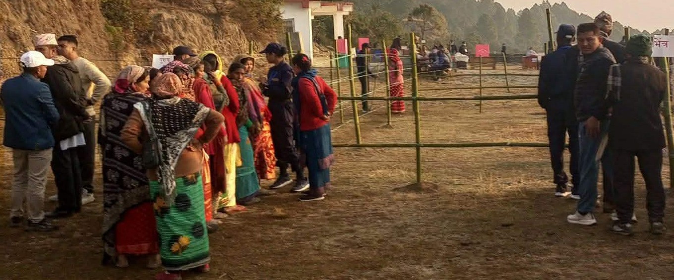 बाजुरामा तीन घण्टामा १४ हजार मत खस्यो