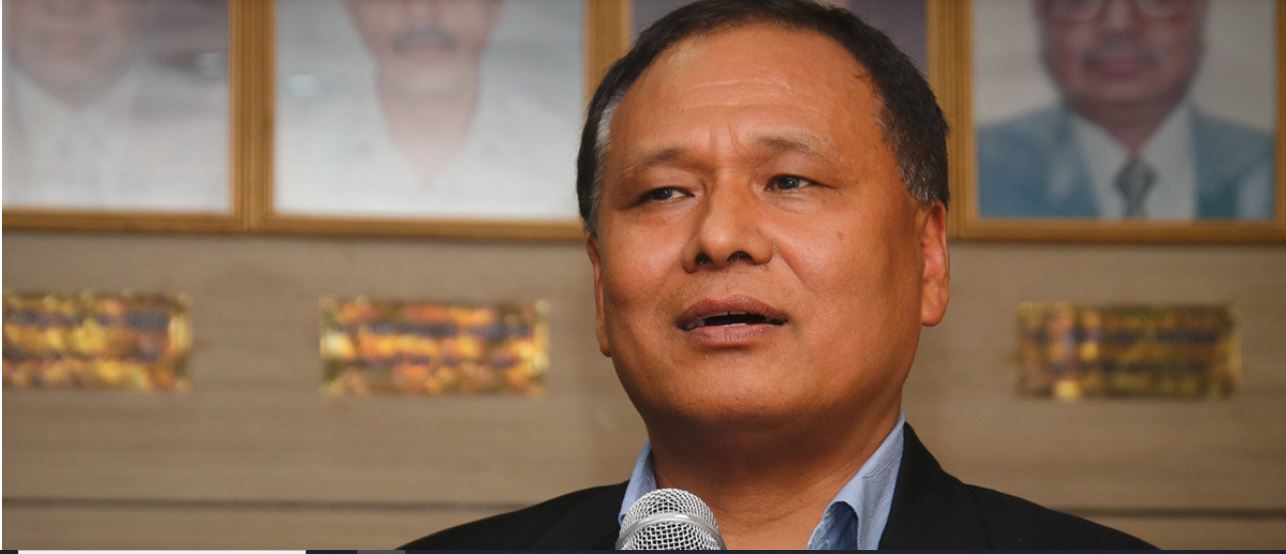 सडकमा बसेर जनताको सरकार चलाउँछौं : कुलमान घिसिङ
