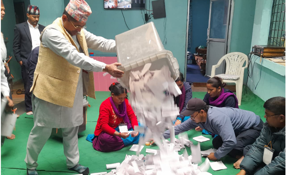 अछाम क्षेत्र नं. २ मतगणना शुरु