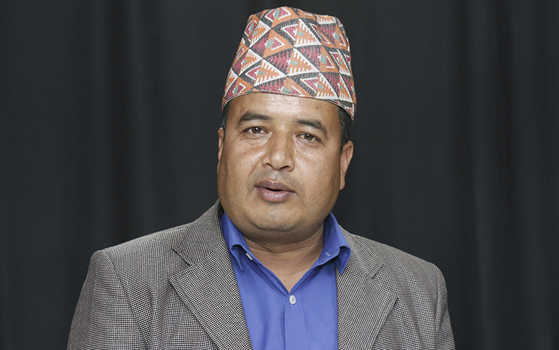 भक्तपुरमा एमालेका महेश बस्नेत झिनो मतले अगाडि