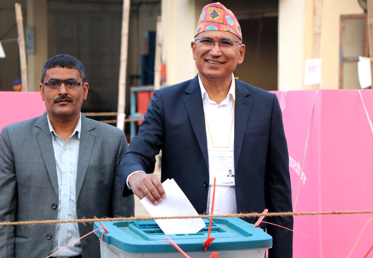 पूर्व अर्थमन्त्रीलाई पछि पार्दै रास्वपाका खरेल अगाडि