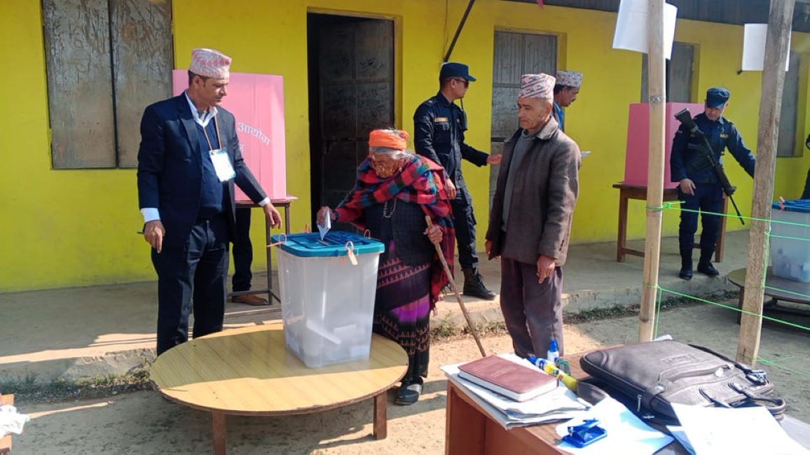 बैतडीमा साढे १२ बजेसम्म २८ हजार मत खस्यो