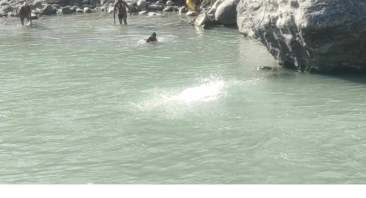 पौडी खेल्न गएका बालक महाकालीमा बेपत्ता