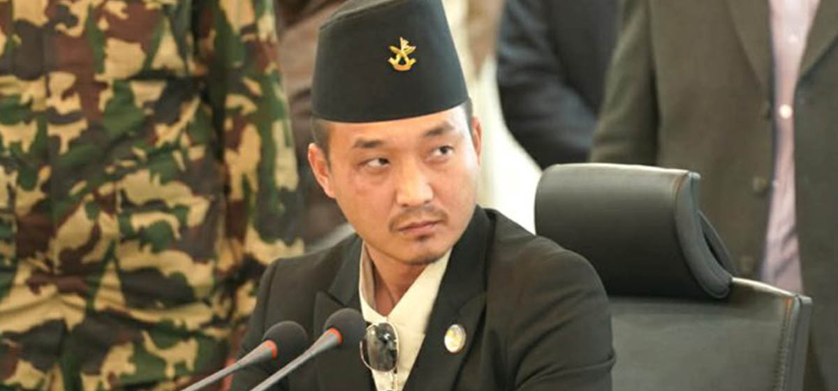 गृहमन्त्री गुरुङले दिए राजीनामा
