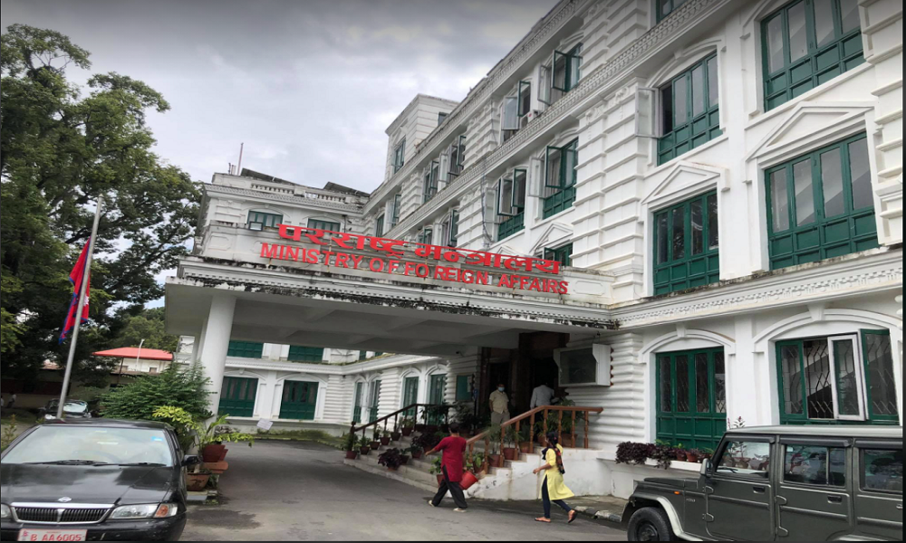 कतार सरकारद्वारा तीन नेपालीलाई आममाफी