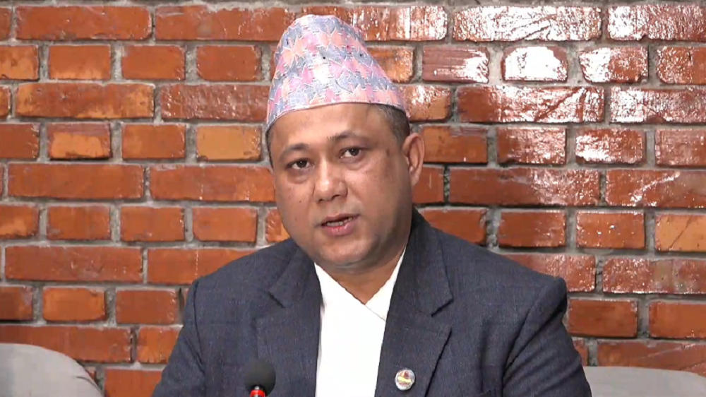 परराष्ट्रमन्त्री खनाल विदेश भ्रमण सकेर स्वदेश फिर्ता