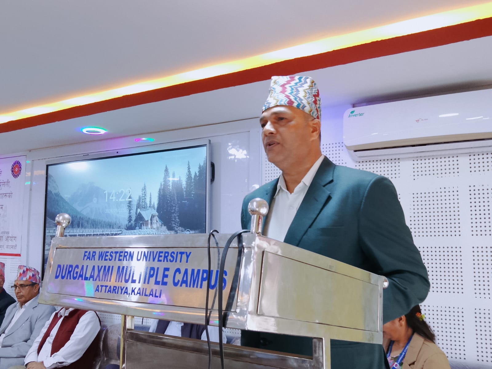 बौद्धिक छलफल पछि छिट्टै मानक भाषाको निर्धारण गरिनुपर्छ- उपकुलपति डा.टीएन जोशी