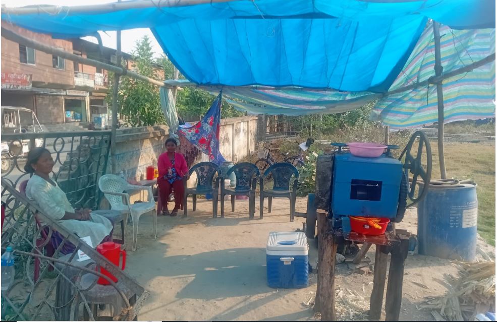 उखुको जुस बेचेरै दिनको तीन हजार आम्दानी