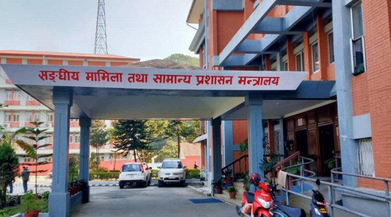 भारी संख्यामा कर्मचारी दरबन्दी कटौती हुने