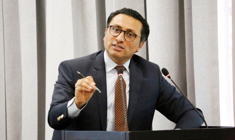 निजी क्षेत्रको पुँजीबिना देशको विकास सम्भव नहुने : अर्थमन्त्री वाग्ले