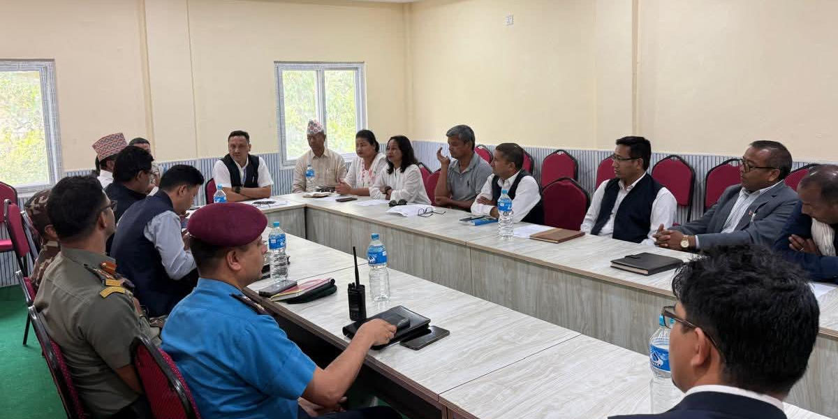 ऐलानी जग्गामा बसेकालाई विस्थापित गर्न नसकिने कैलालीका जनप्रतिनिधिको अडान