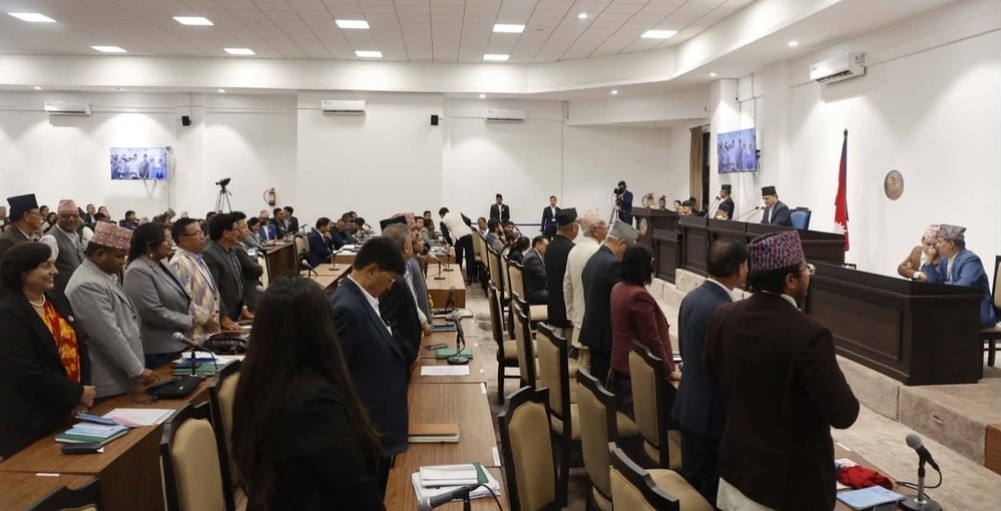 विरोधबीच नीति तथा कार्यक्रम पारित