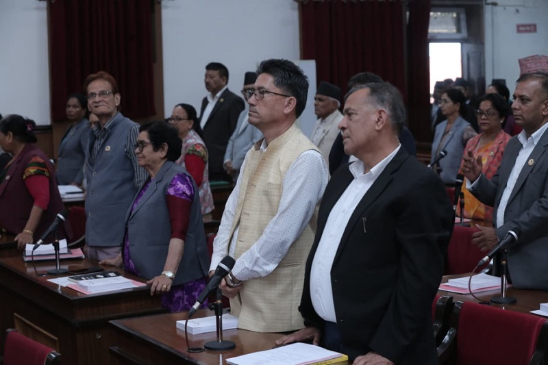 कार्यसूचीमै प्रवेश नगरी राष्ट्रियसभा बैठक स्थगित